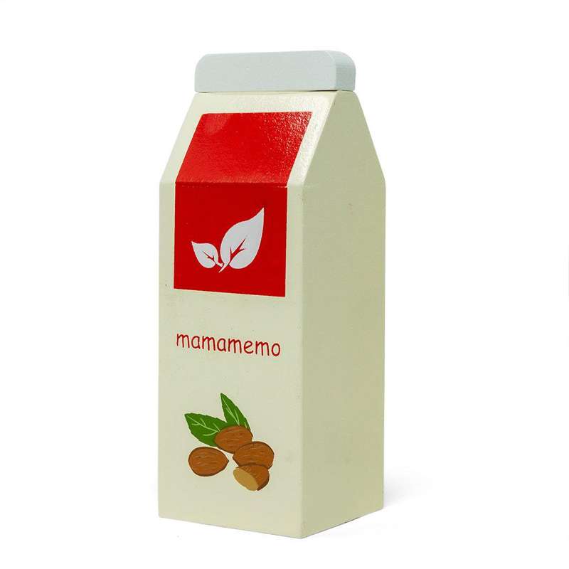 MaMaMeMo Almond drink in wood